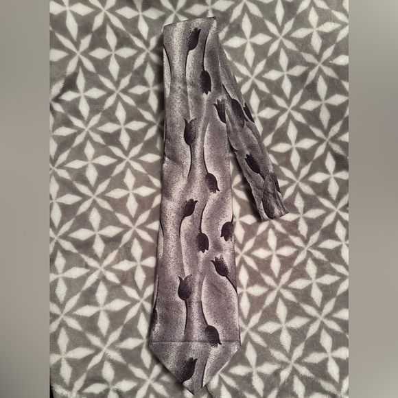 Men’s Tie Bundle - Picture 12 of 15